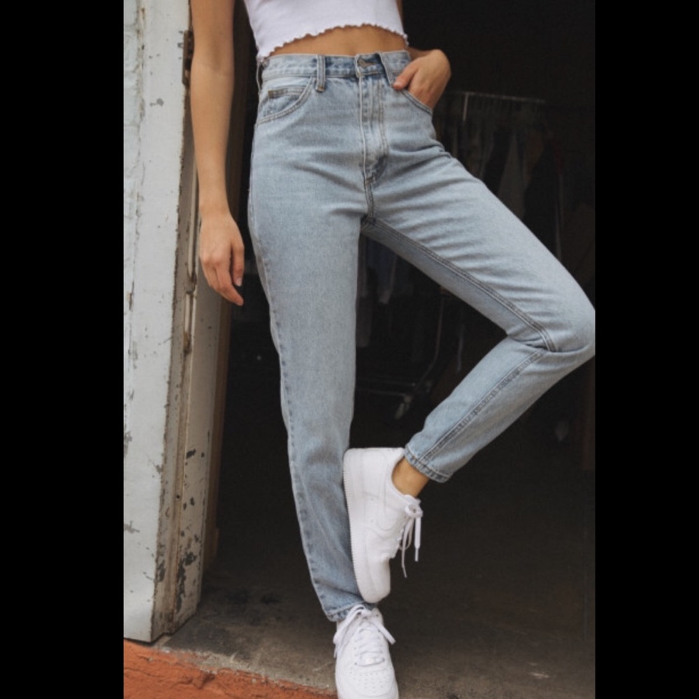 Brandy Melville High Waisted Vintage Jeans